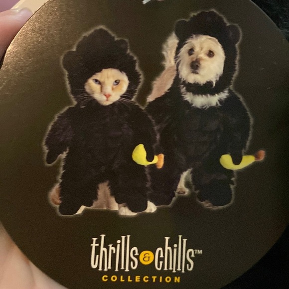 thrills and chills Other - XS NWT Gorilla Pet Costume